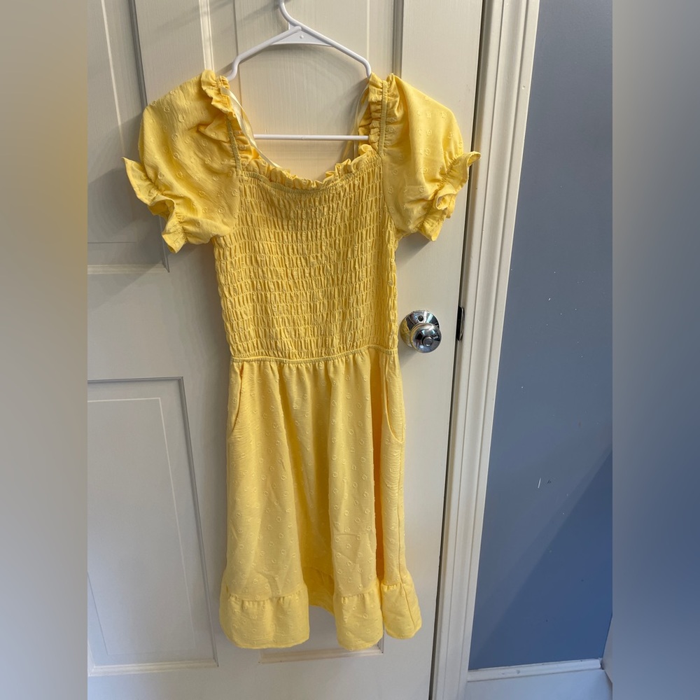 monteau los angeles yellow puffy sleeve smocked dress
